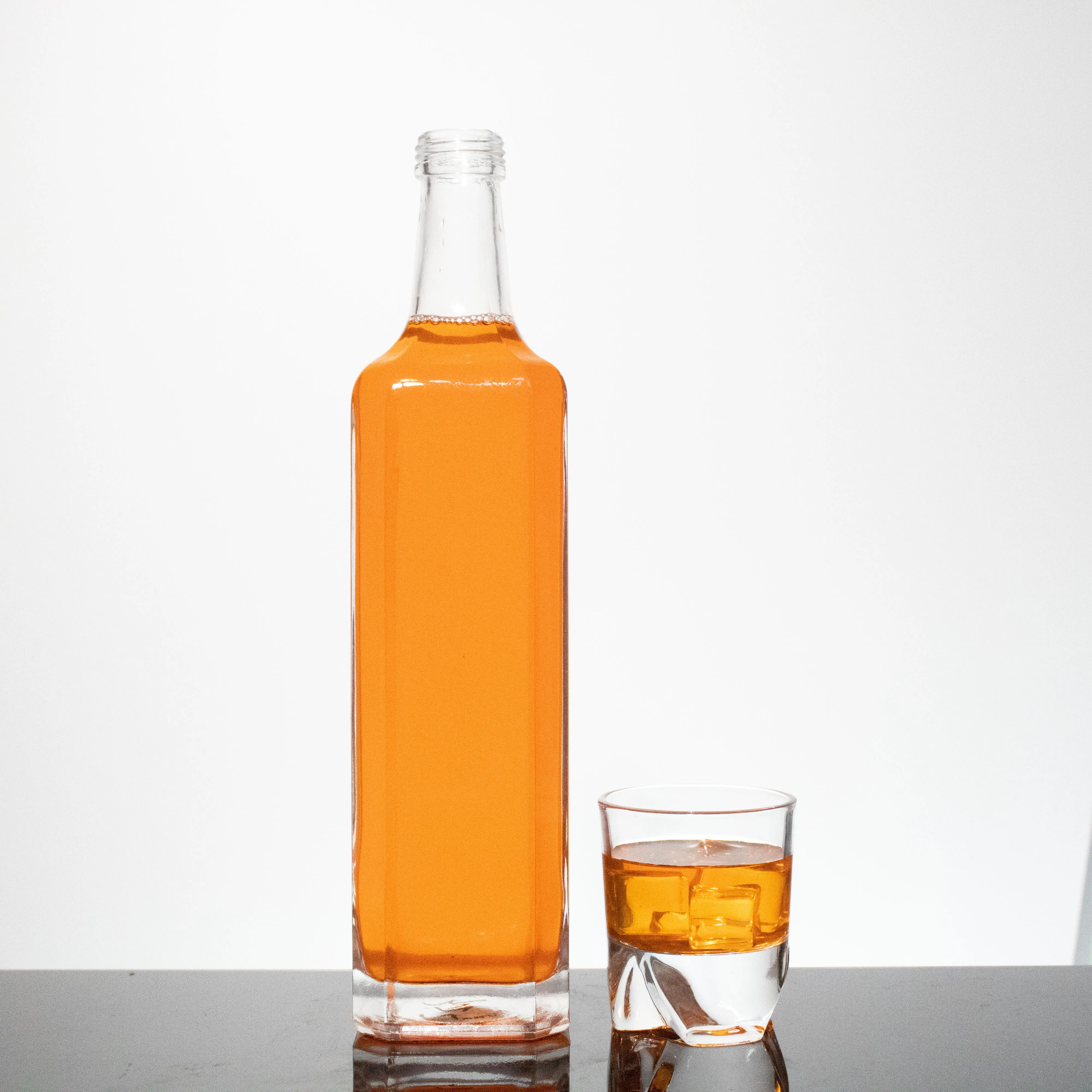 Brand New High Quality Tequila Bottle 750ml Tequila Rum Whisky Liquor Spirit Glass Bottle Beverage Square Clear Glass Bottle