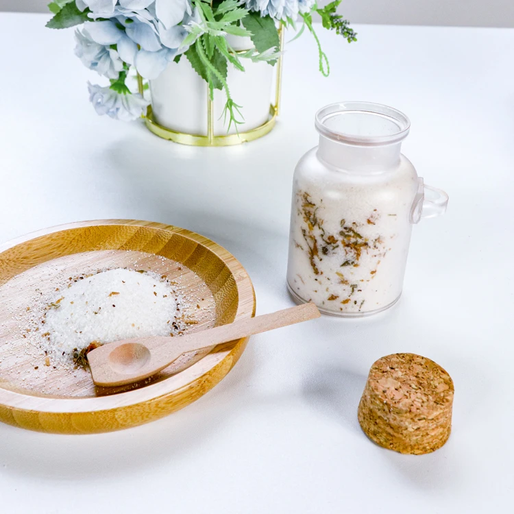 Private label custom vegan natural organic gift body scrub crystal bath salts with flowers and wooden scoop bath salt