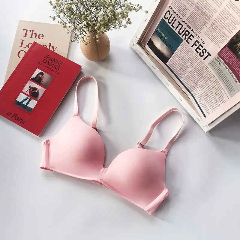 China Low price A B cup small 32 size pure wireless comfortable teen breathable gather young girls student bra