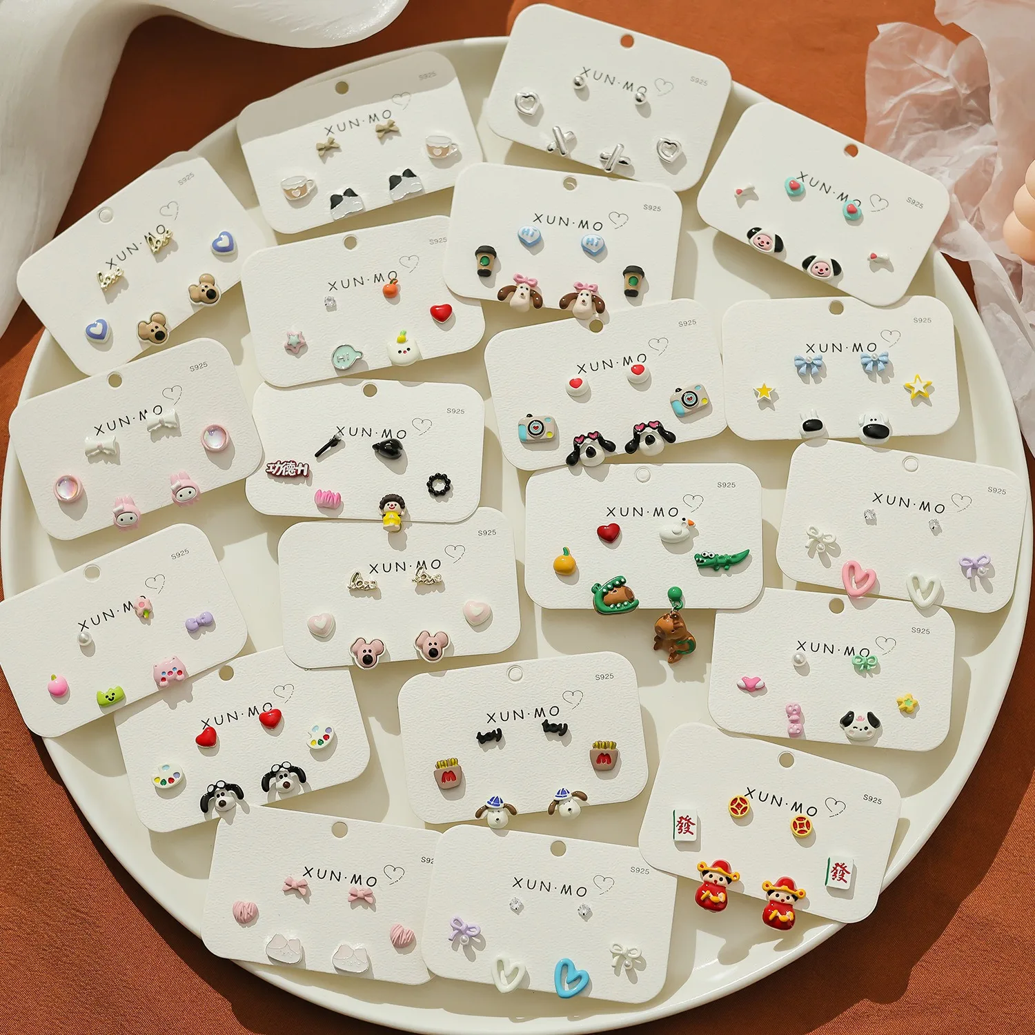 Small fresh cartoon cute silver needle earrings female new personality small animal earrings