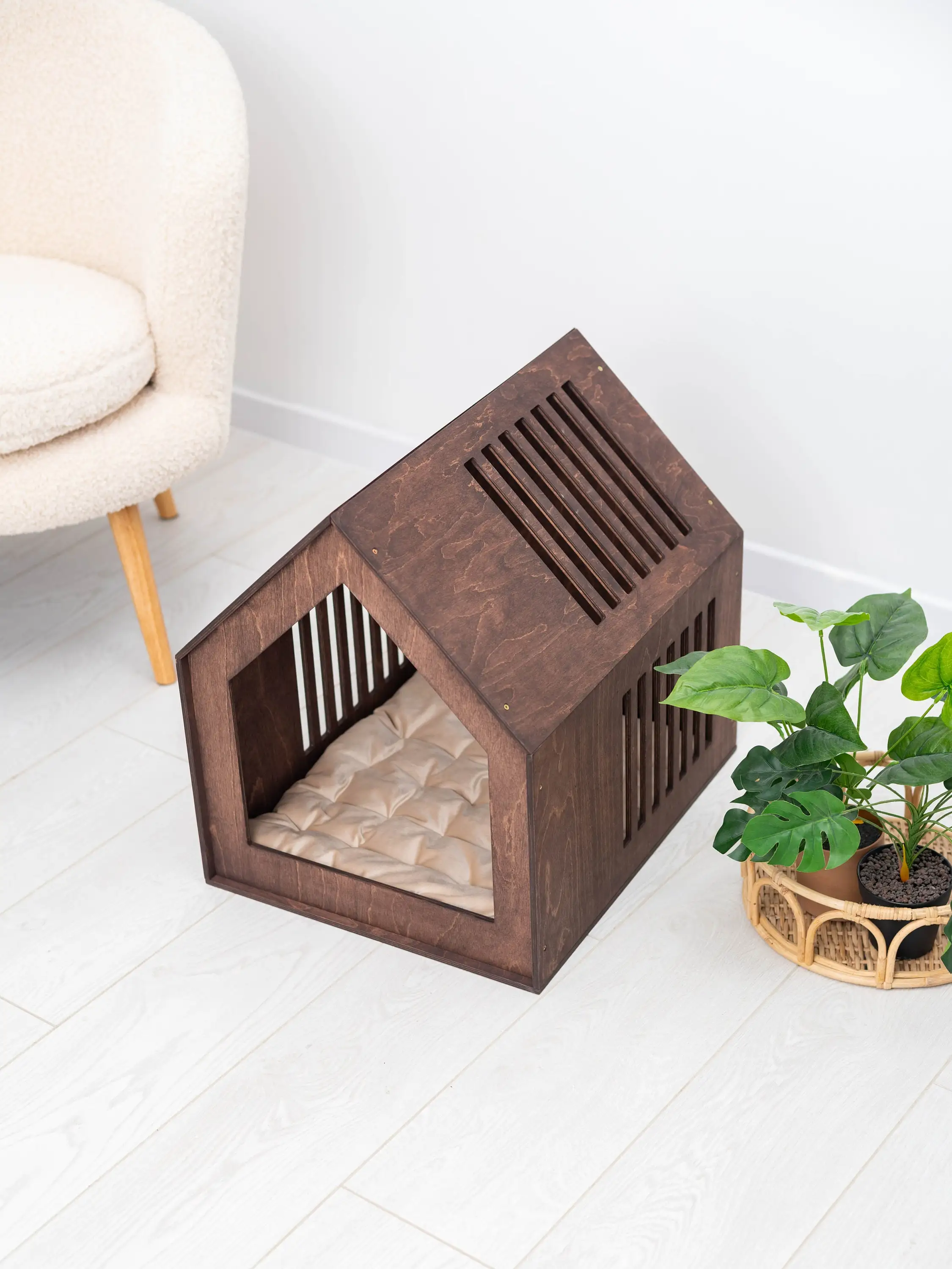 Modern Luxury Wood Cat Shelter Bed Cave Geometric Side Table Premium Modern Dog Kennel Indoor Dog House