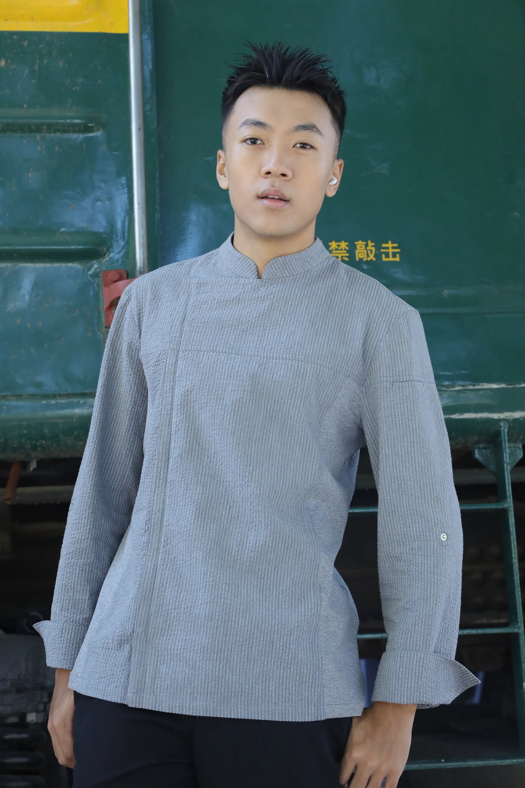 CHECKEDOUT New Style High Quality chef clothing Adjustable Sleeve Chef jacket and chef  restaurant and bar uniform for hotel