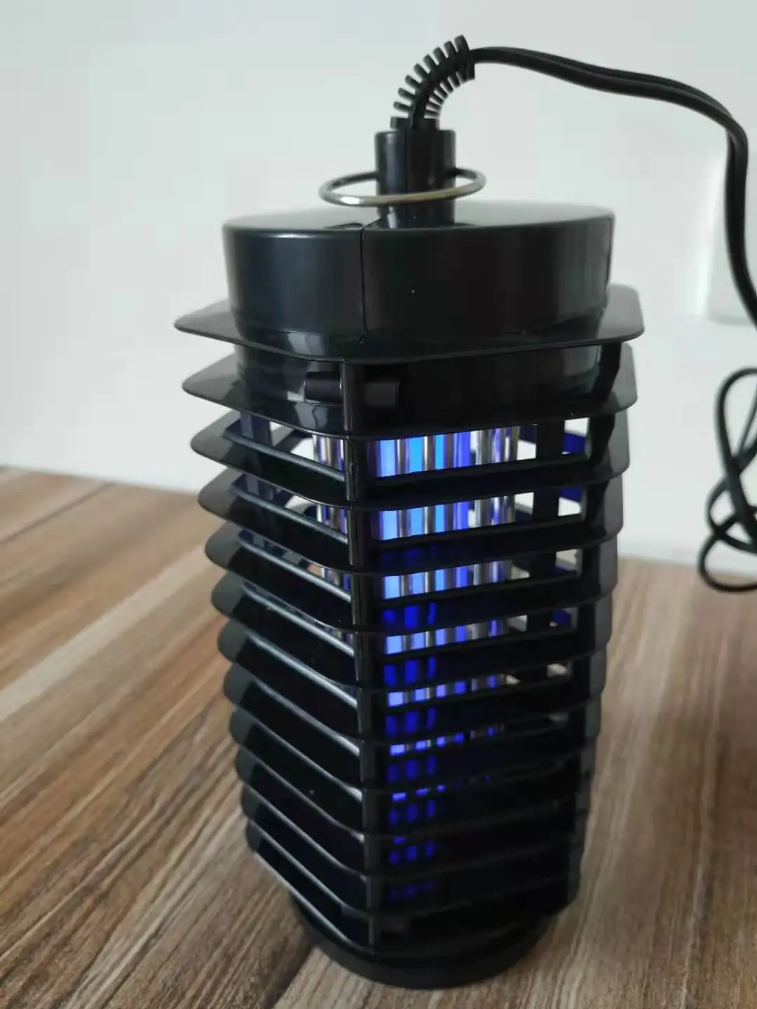 Use electronic mosquito insect trap with UV tube light killer lamp fly zapper