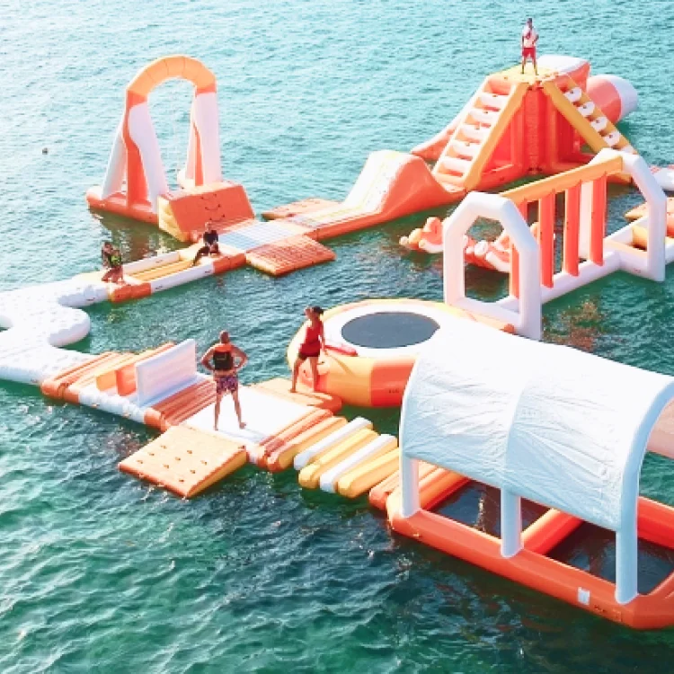Custom commercial team building activities playground game water challenge inflatable water obstacle course