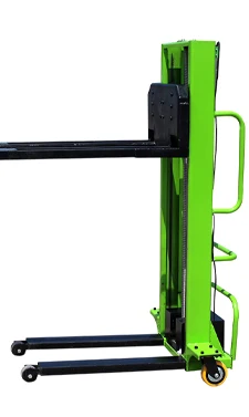 walkie stacker reach