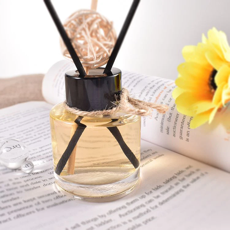 new product 50ml fashion mini aromatherapy glass bottle with gift box for home hotel
