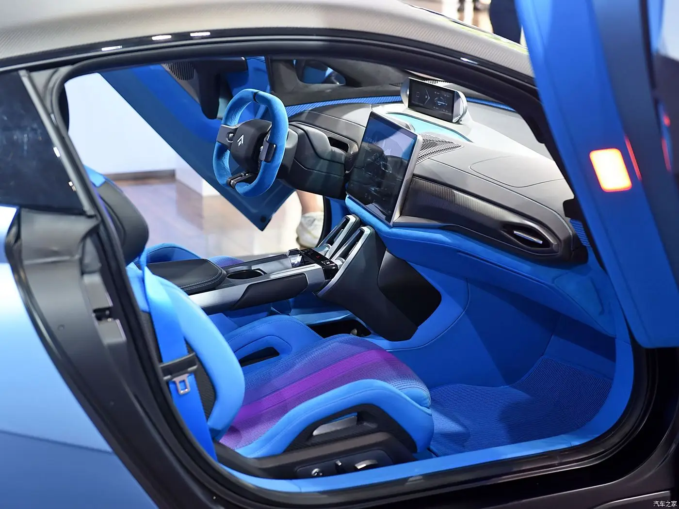 Hot Selling Aion Ev Cars  Hyper Ssr 2024 2 Door Electric Sports Car For Adults Drive High Speed Luxury Cheap Aion Car In China