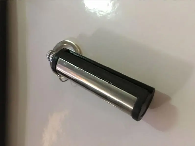 Wholesale High-Quality Matches Waterproof And Explosion-Proof creat Gifts Cylindrical Matches 10,000 Times
