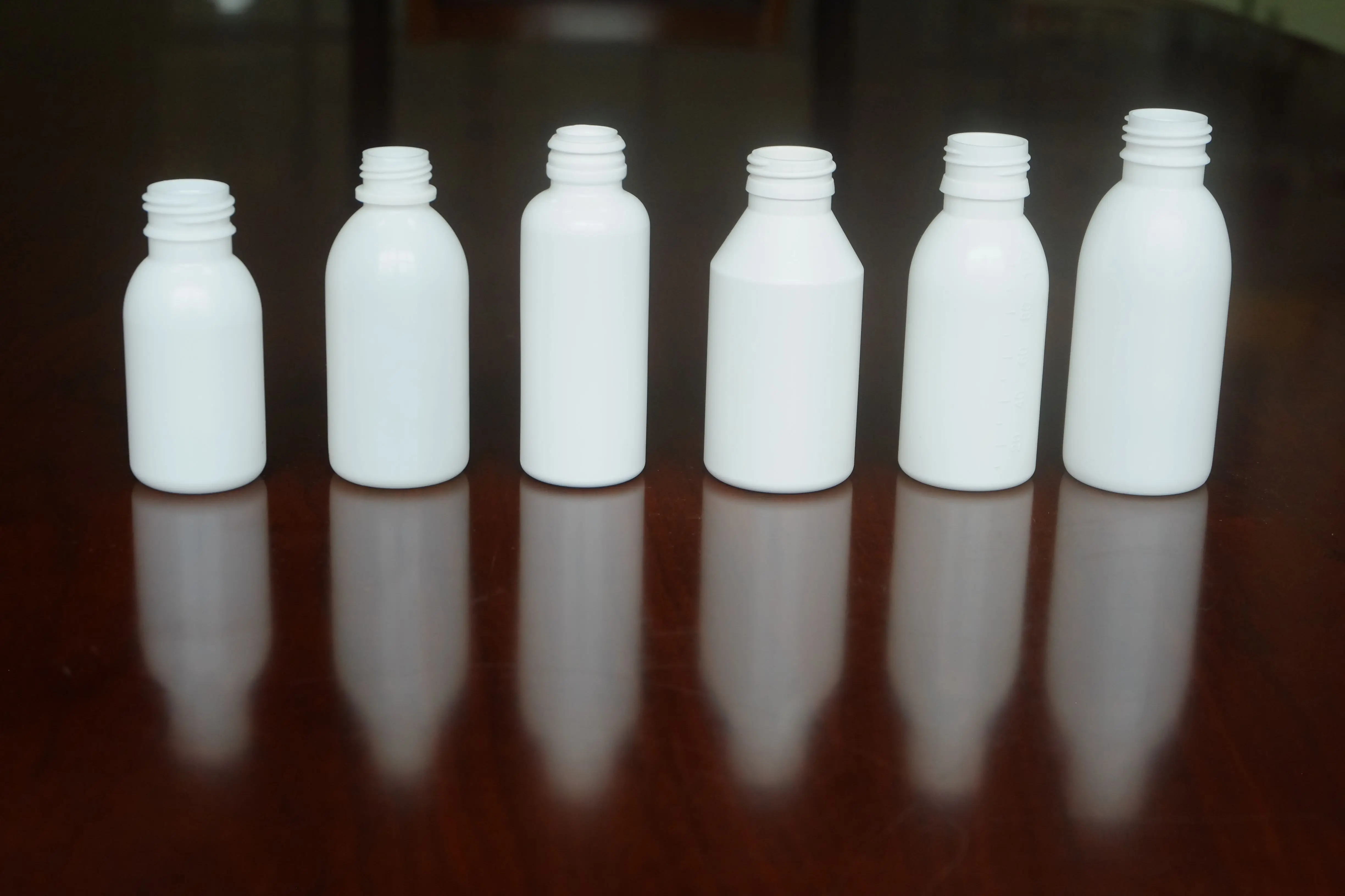 Injection Blow Molding Machine For Cough Syrup Bottle