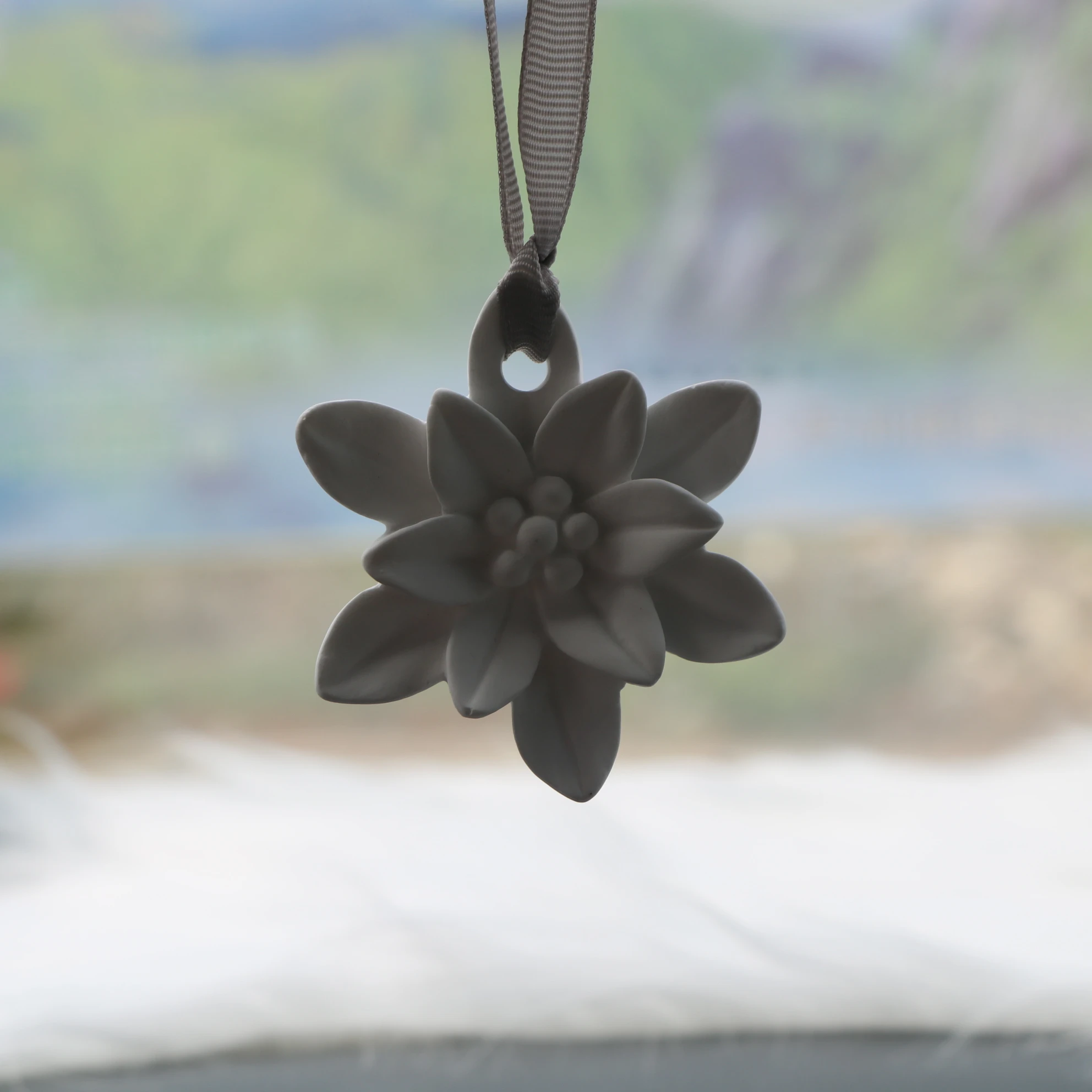 Car Air Freshener  Promotional Custom Paper Hanging with Sealed Plastic  Lotus pendant aroma stone diffuser