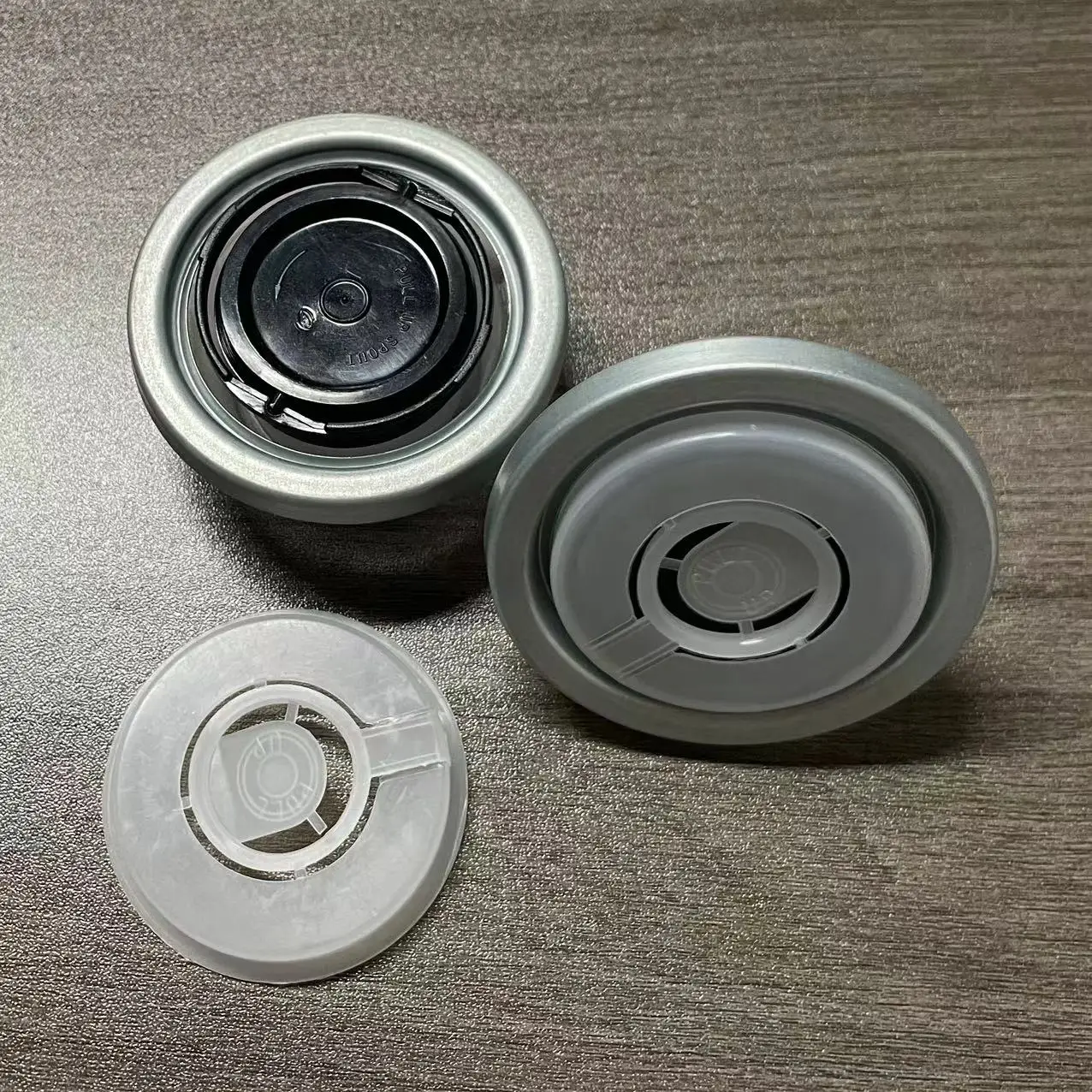 High Quality Plastic Closure 63mm Canseal Flex Spout Cap with 38 mmThread System Opening Sealing for 30L 26L Metal Steel Drums