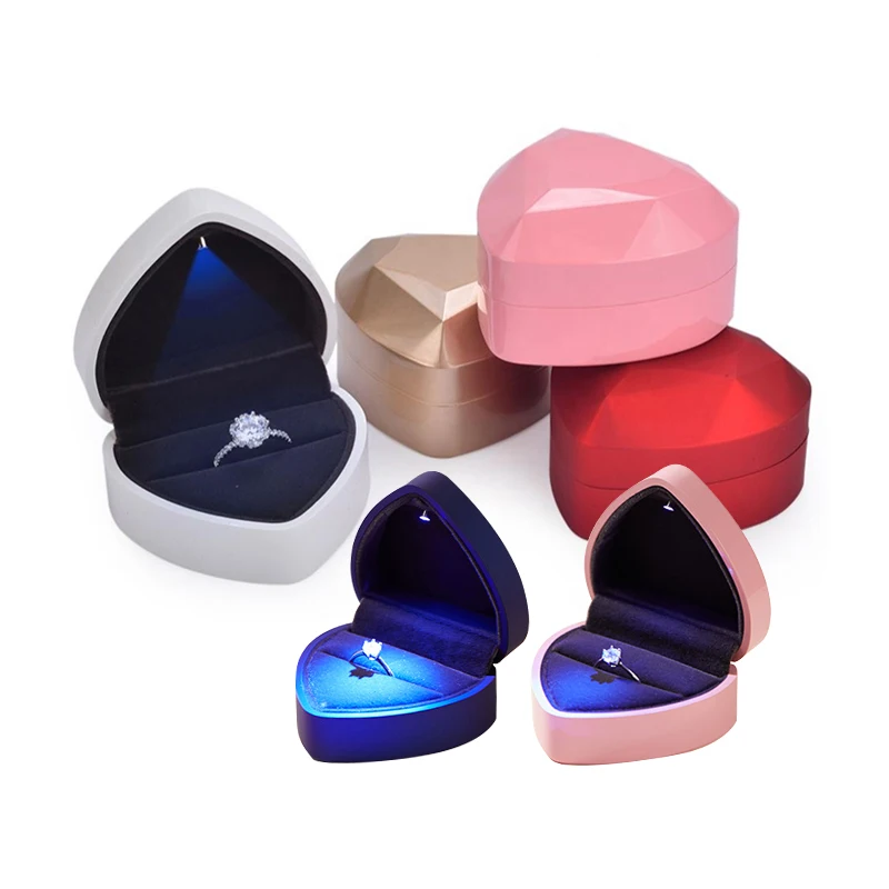 Baking Lacquer Creative Heart Shape Proposal LED Light Ring Pendant Jewelry Packaging Box