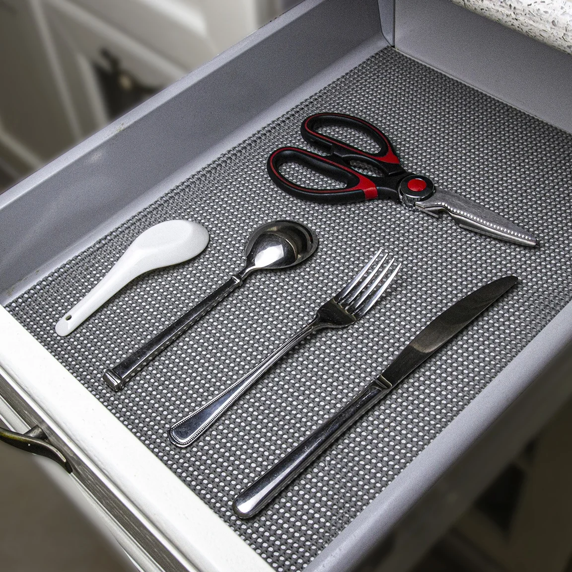 Eco-friendly PVC tool box Non-adhesive drawer mat anti-slip kitchen shelf liner