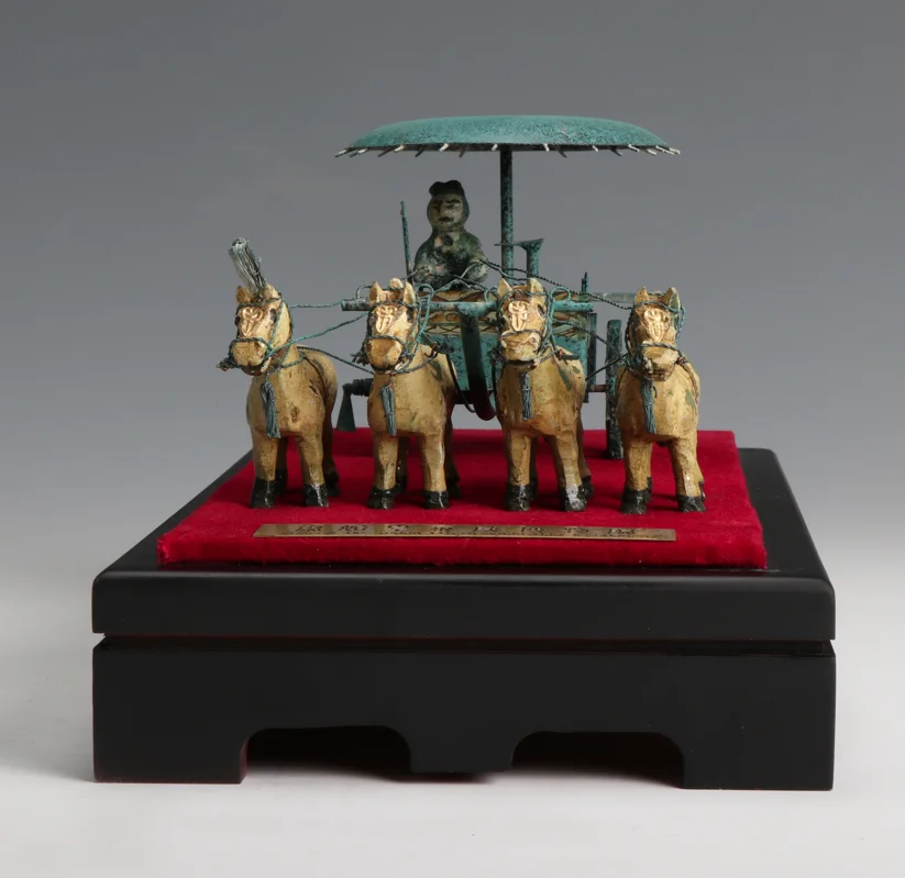 Chinese Traditional  Metal Statue Business Gifts Ornaments Sculpture Bronze Horse Figurine