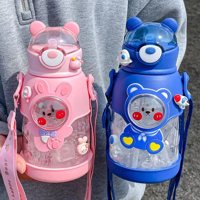 2024 hot sale new cute bear  reusable 700 ml plastic kids water bottles with cartoon characters