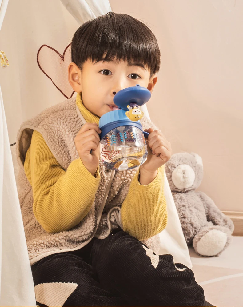 Hot Sale Reusable Plastic Cute Cartoon Kids Water Bottles With V-shaped & direct drinking nipple