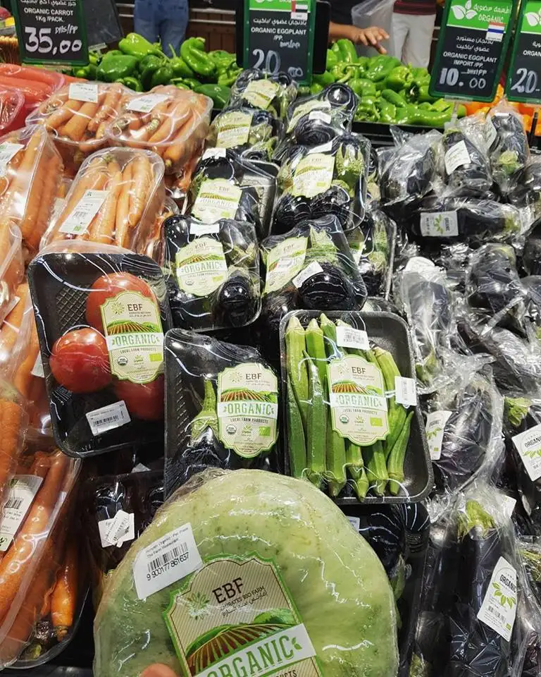 
stretch film shrink wrap packaging machine for fruit& vegetable 