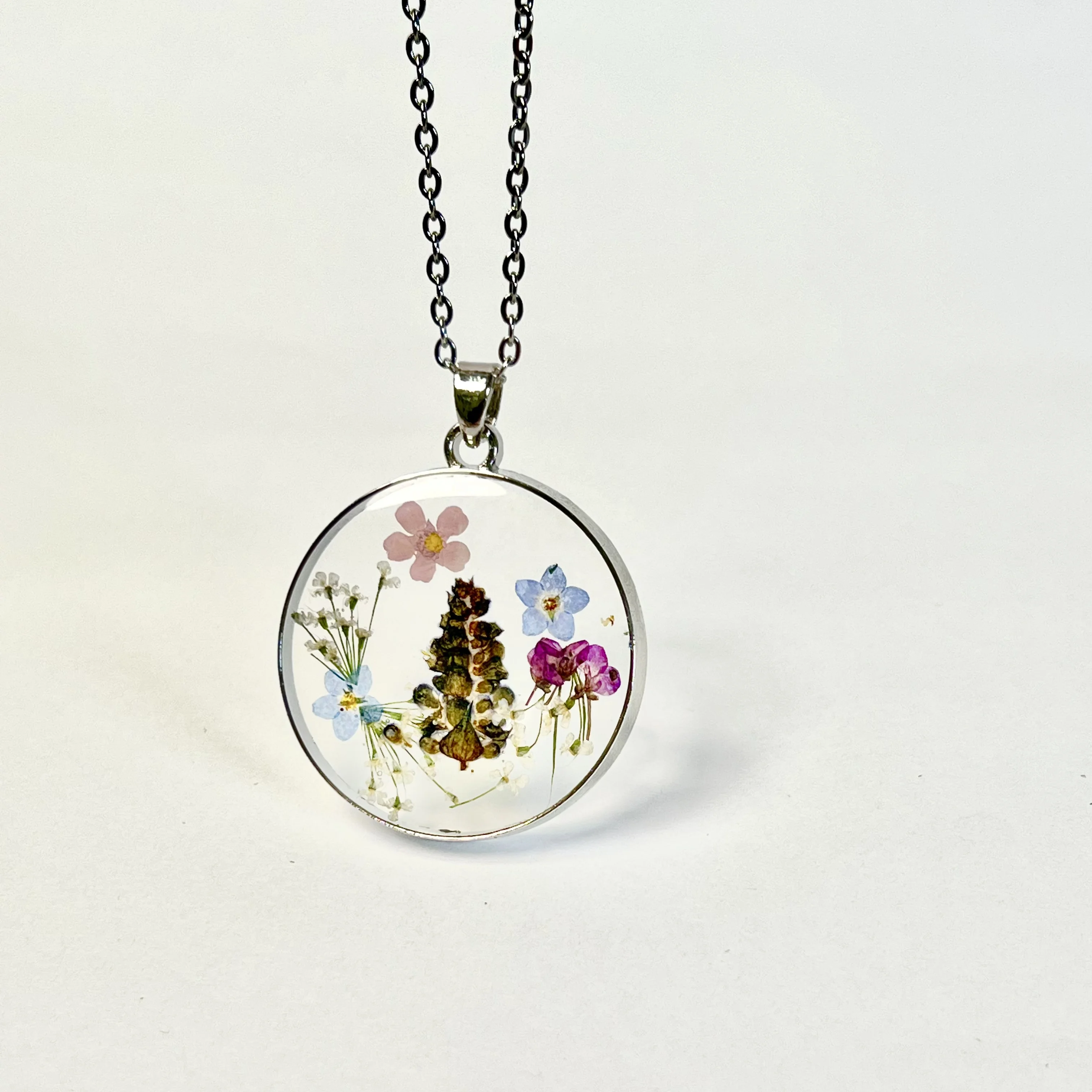 Handmade Jewelry Silver Plated Shape Bezel Transparent Resin Real Pressed Flower Jewelry Necklace