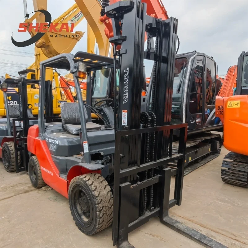 TOYOTA 30 Used Forklift mini good condition 3ton small TOYOTA30 japan orginal  used TOYOTA30 forklift for cheap sale in china