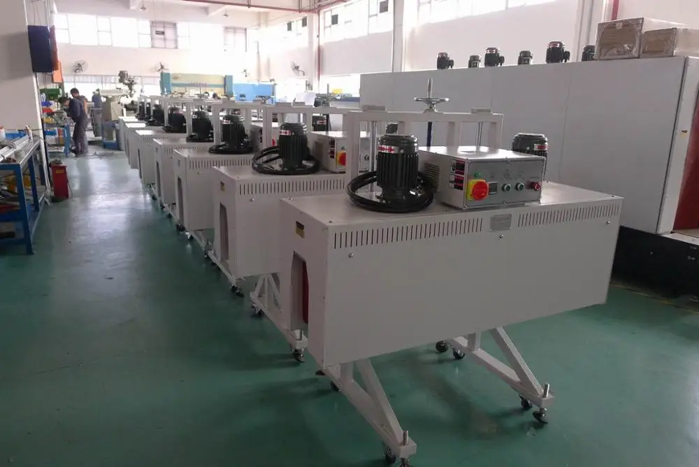  SF-1230 этикетки надеваются на бутыли и пр. тару различной формы как рукав термоусадочная