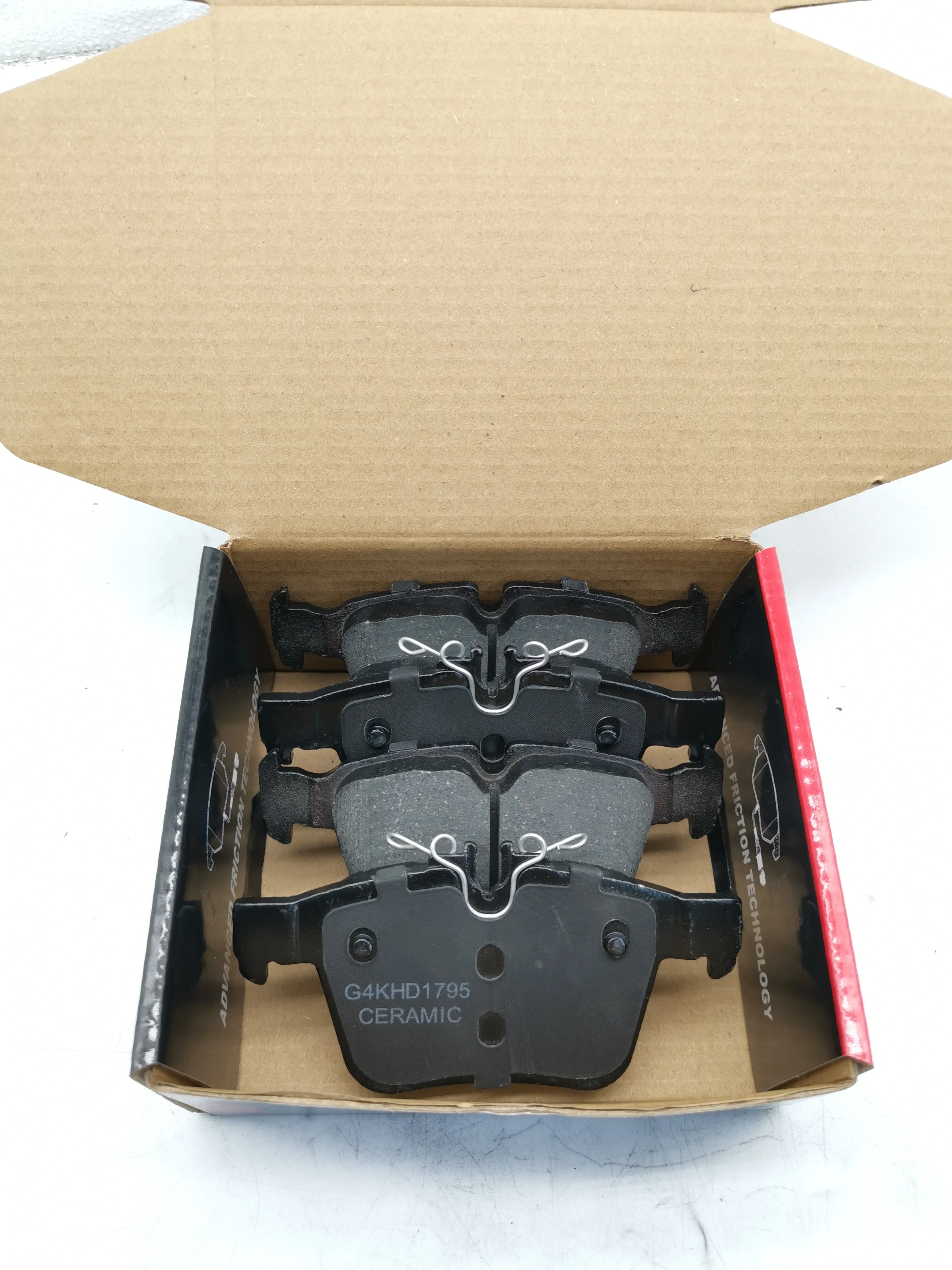 Manufacturer in making Car brake pad High quality brake Pads  low metallic No noise No dusty made in china