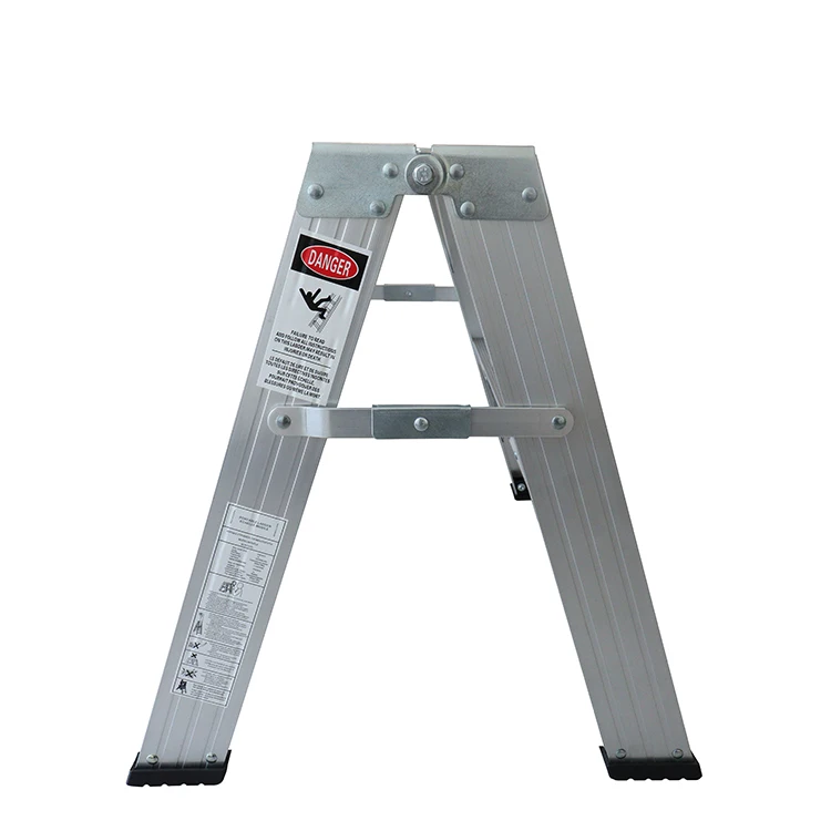 300-Pound Duty Capacity Wide Pedal Type Ia 3-Foot Folding Sawhorse Step Ladder with Aluminum/Aluminium