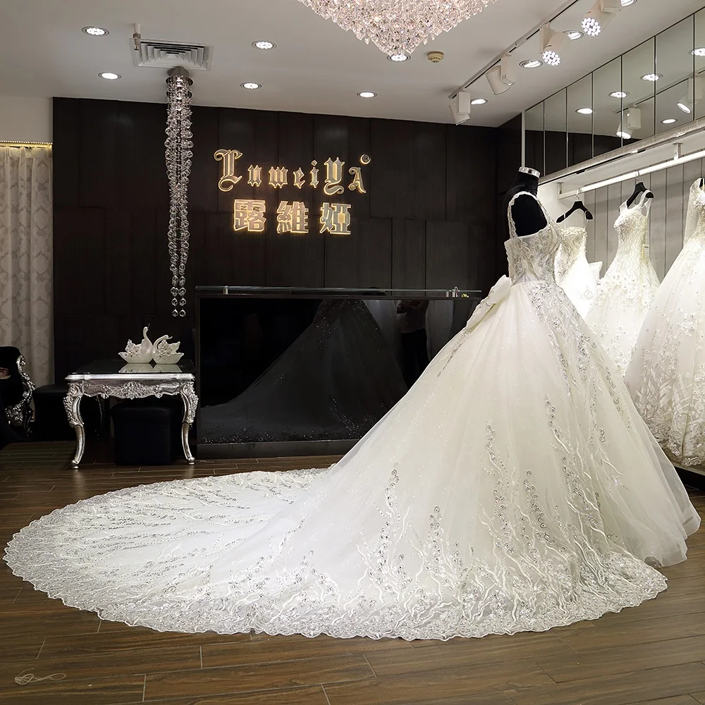 LUWEIYA  OEM Service Supply Type Lace Beaded Decoration ladies wedding dressing in Turkey