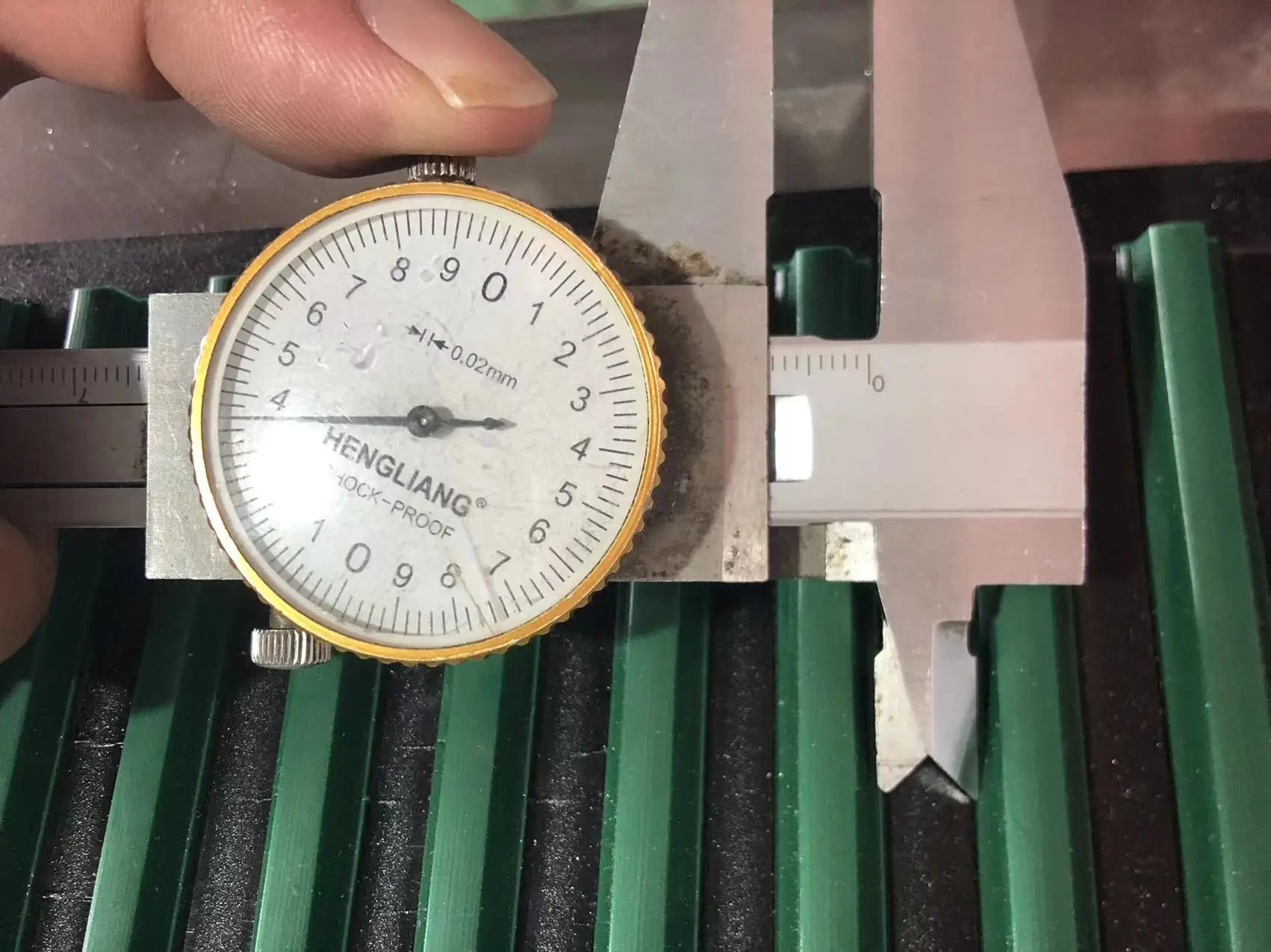 Customized Stainless Steel PVC Conveyor Guiding Rollers Ring Guide Conveyor Chain Guide Rail