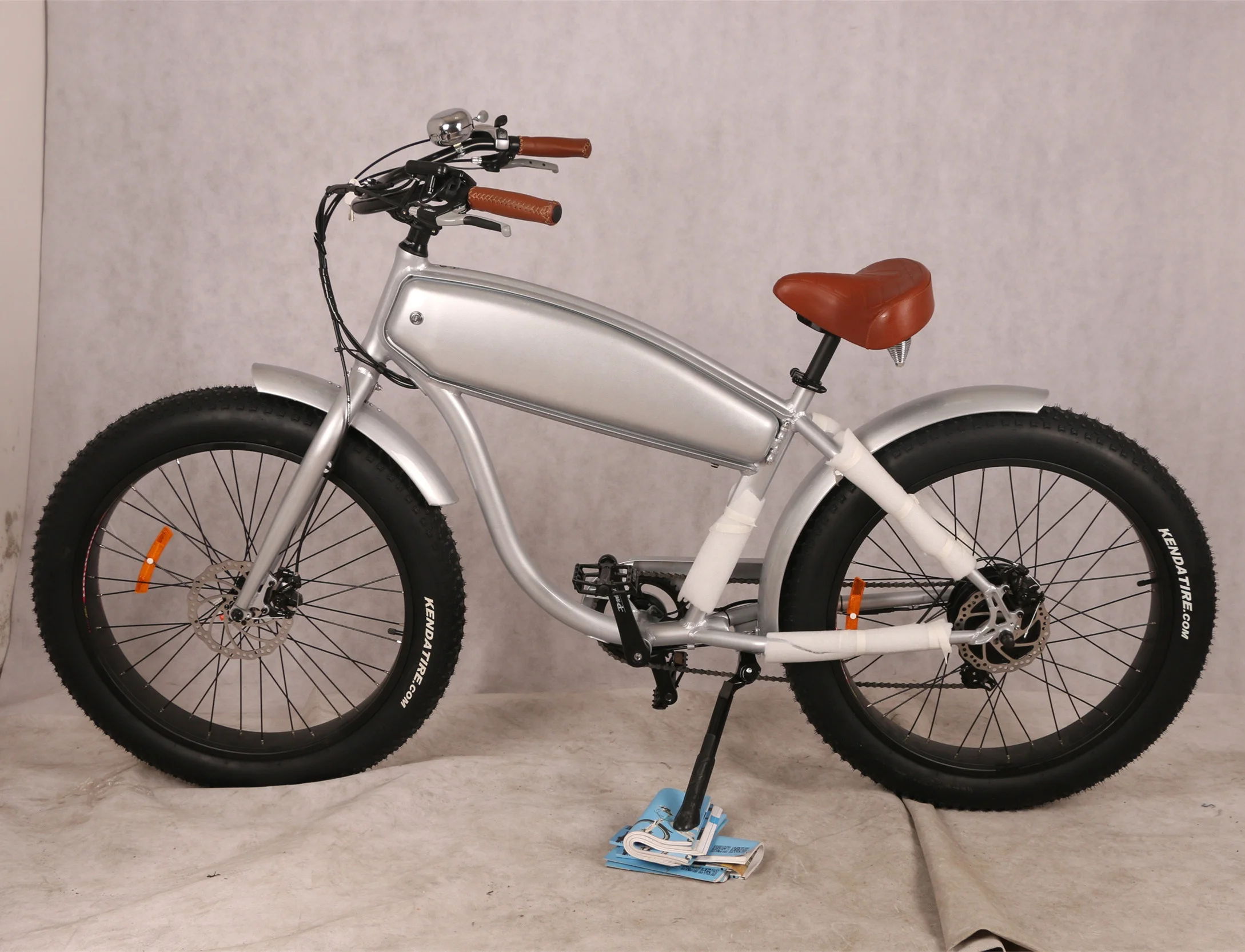 Factory Direct Sales China Factory Price Fat Tire Bike With 26*4.0' Big Snow Electric Bike