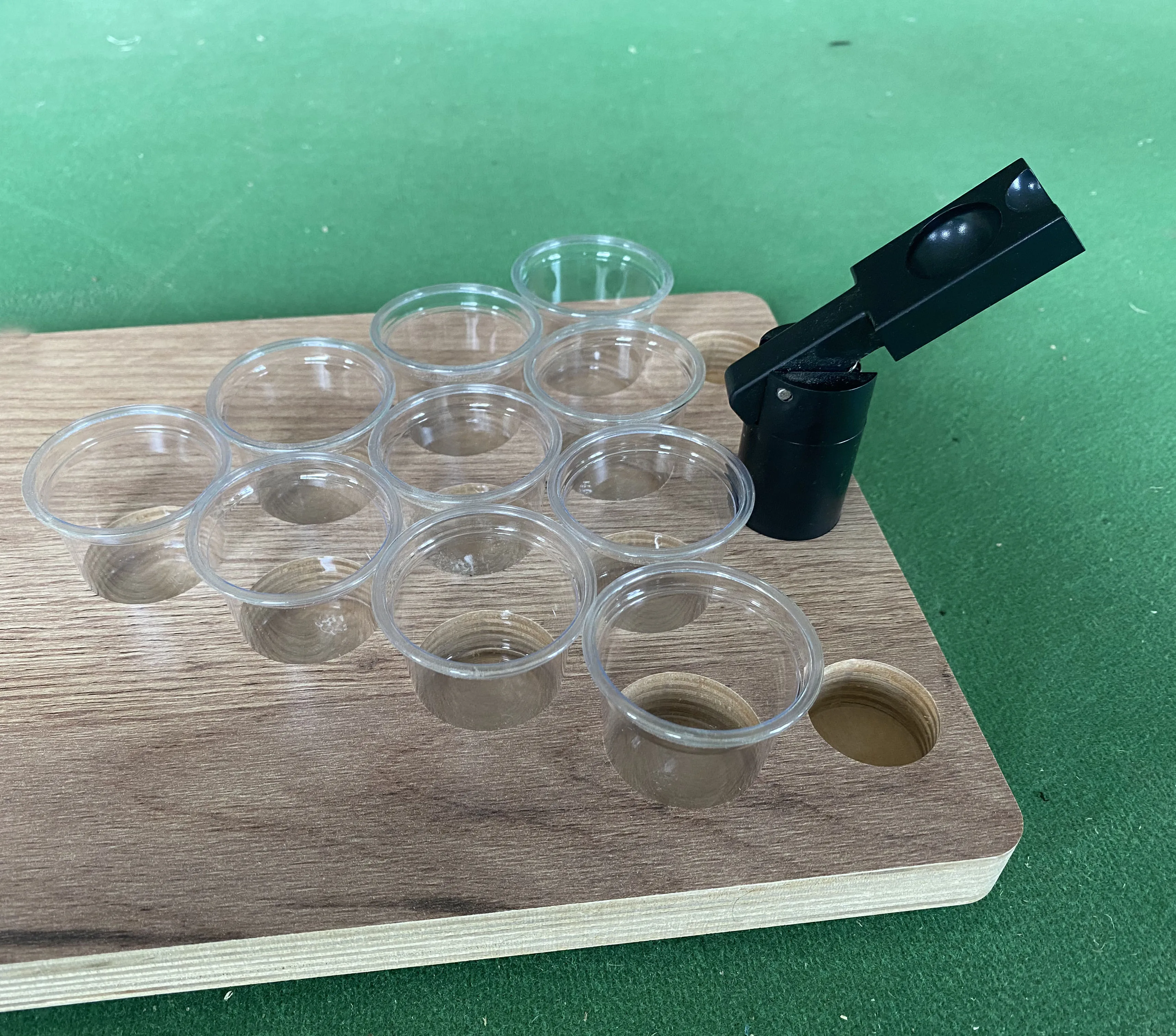 Factory Directly Wholesale Mini Shot Beer Drinking  Wooden Table Game for On the Go and At Home