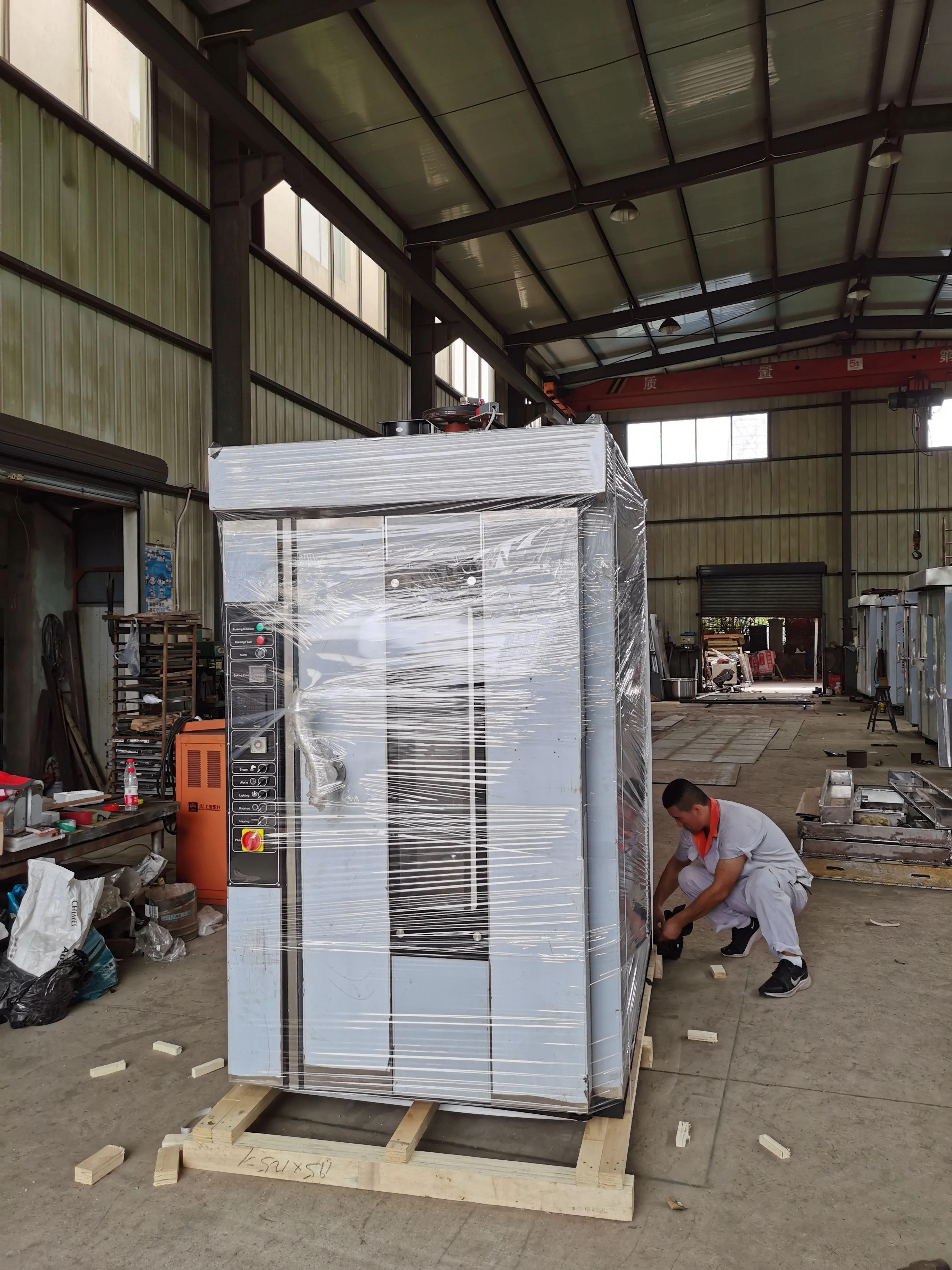 professional bakery equipment rotary baking oven 16 trays 32 trays 64 trays commercial electric gas chicken rotating oven