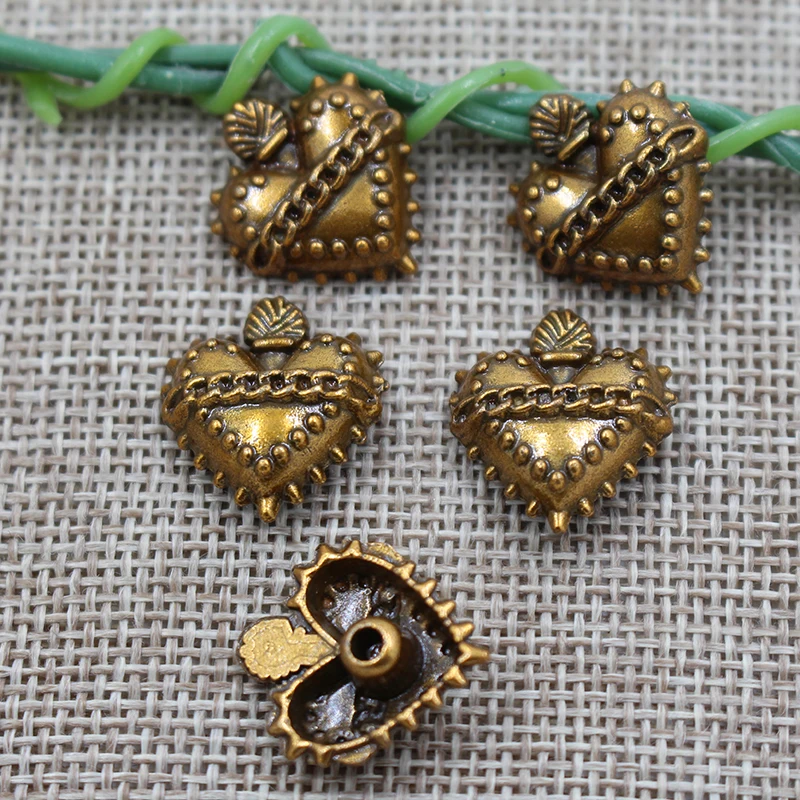 High quality peach heart pattern colorful embossed decorative rivets for  leather coat