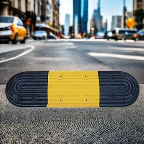 Visible Rubber Speed Bumps with Strip Road Speed Hump and Reflection Effect Durable and Rurable