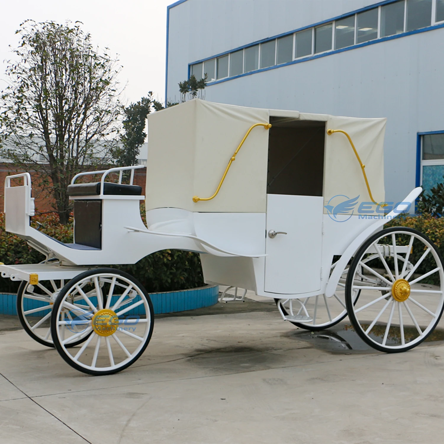 Wholesale Baby Carriage Horse Carriage Royal Horse Cart Carriage With Horses for Sale