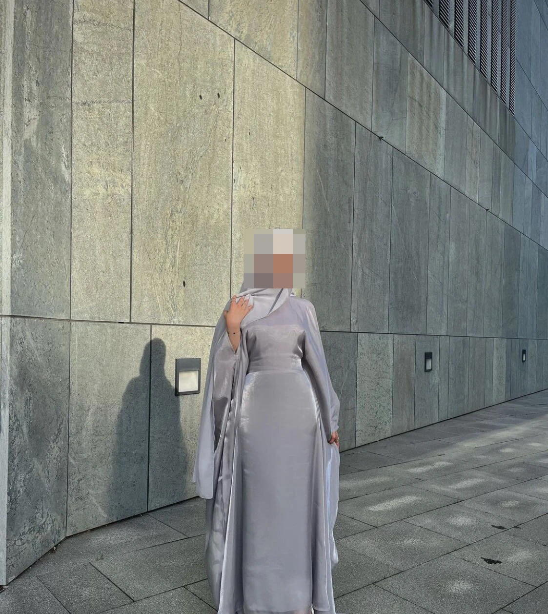 2024 U.Chic Modest OEM Women Dresses Abaya Bright Fabric Pure Color Women Hijab Women Muslim Clothing