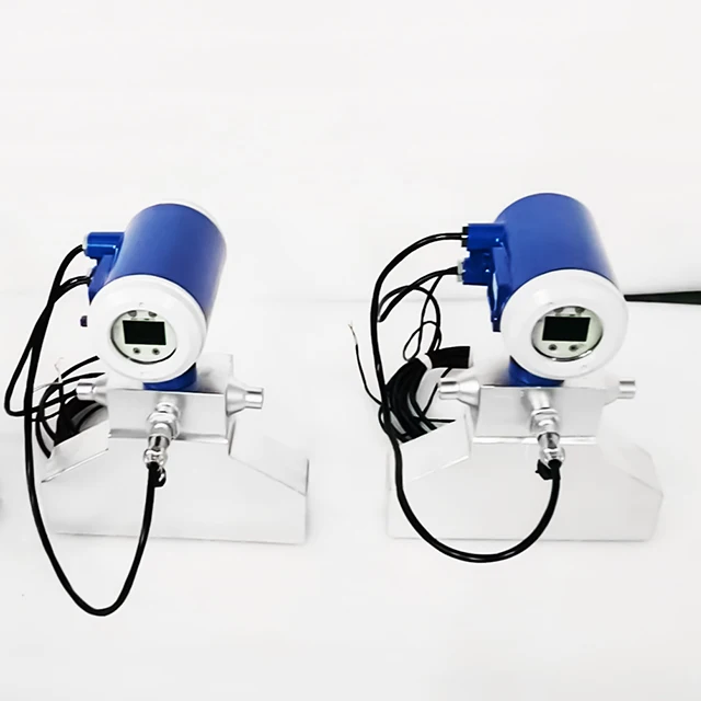 Coriolis force mass flow meters with 4-20mA Output Coriolis mass flow meter Oil flowmeter