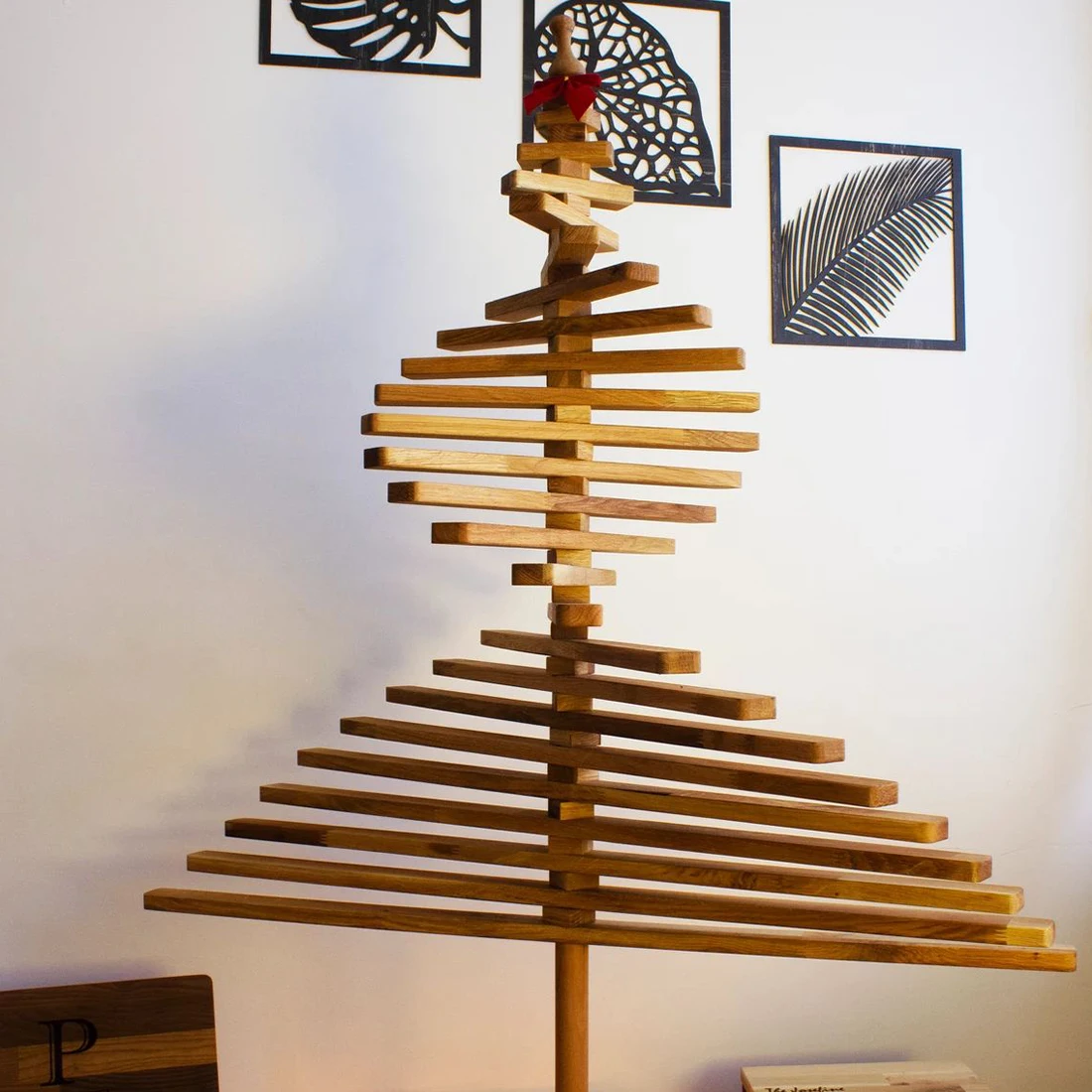 Vintage Minimalist Home Decoration Natural Oak large Wooden Christmas Tree Ornaments