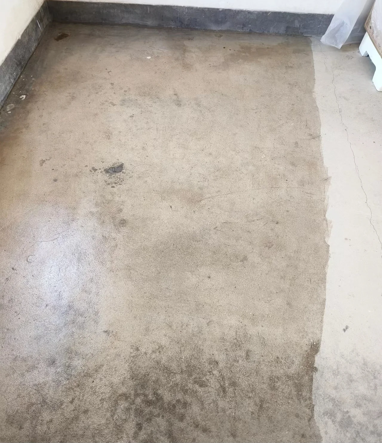 Modern Economical Concrete Sealant Hardener Water-Resistant Acrylic Acid Paint Coating for Leakages Waterproof Design