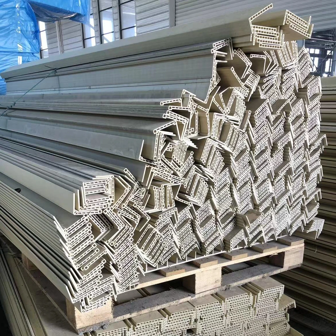 Water Proof PVC Lamination WPC Door Architrave Primed Decoration