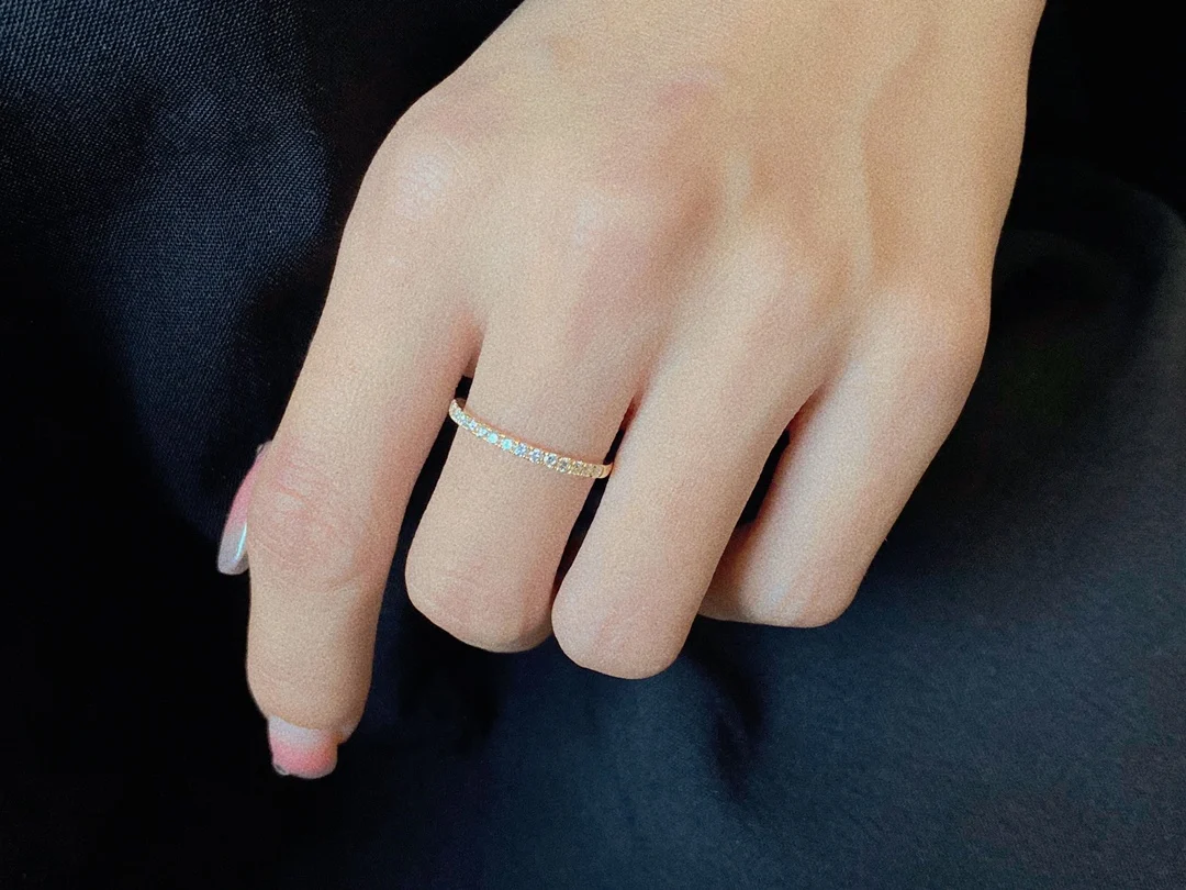 Lerca Fashion Ladies Engagement Wedding Band Design 18K Real Solid Yellow Gold 0.1ct Natural Diamond Ring Fine Jewelry