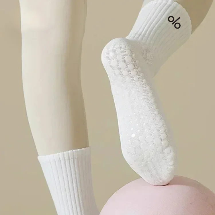 al o Free Sample Luxury Quality Men Crew Socks Unisex Custom Design Socks 100% Cotton Sport Socks With Logo