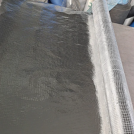 Aluminum film composite net/vapour barrier/Reflective insulation film/95gsm vapour barrier