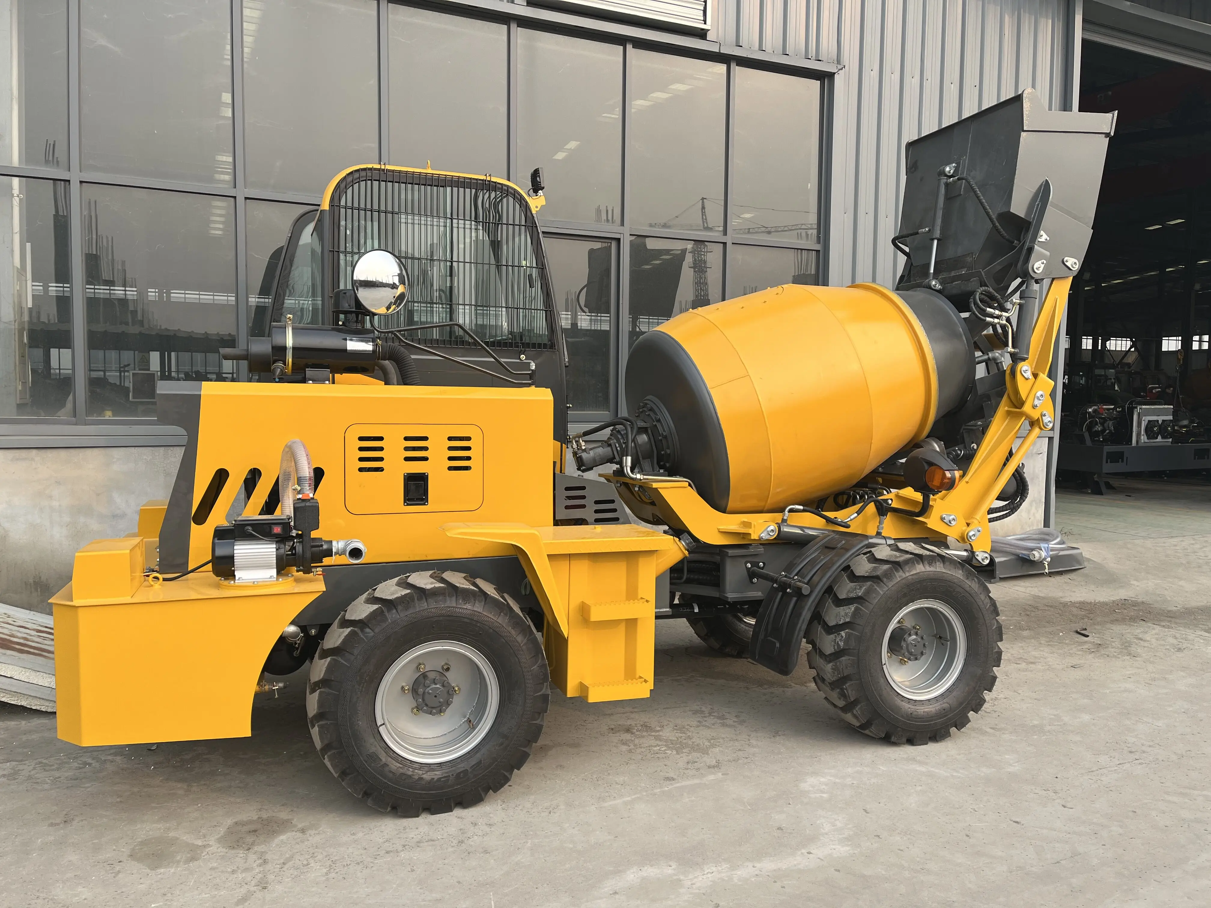 self loading concrete mixer 1.0cbm 3 unit in 40HQ container