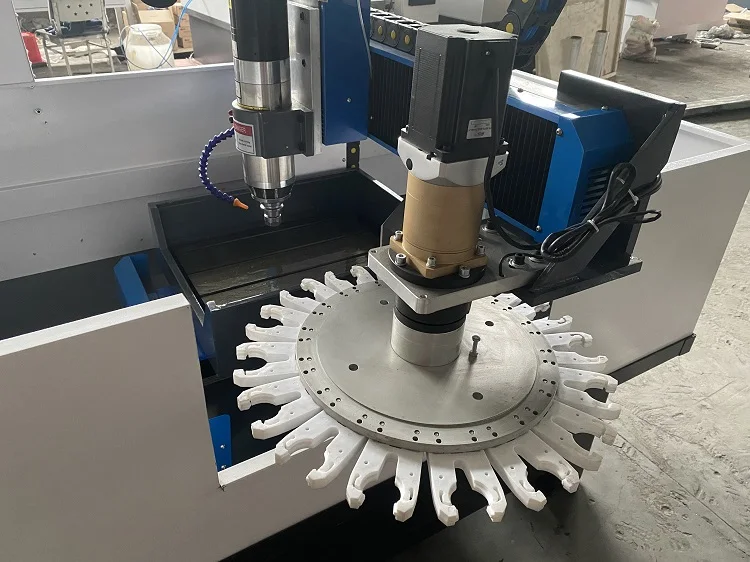 ATC 4040 mini metal shoes moulds cnc router aluminum cnc milling machine with automatic tool change for carbon steel