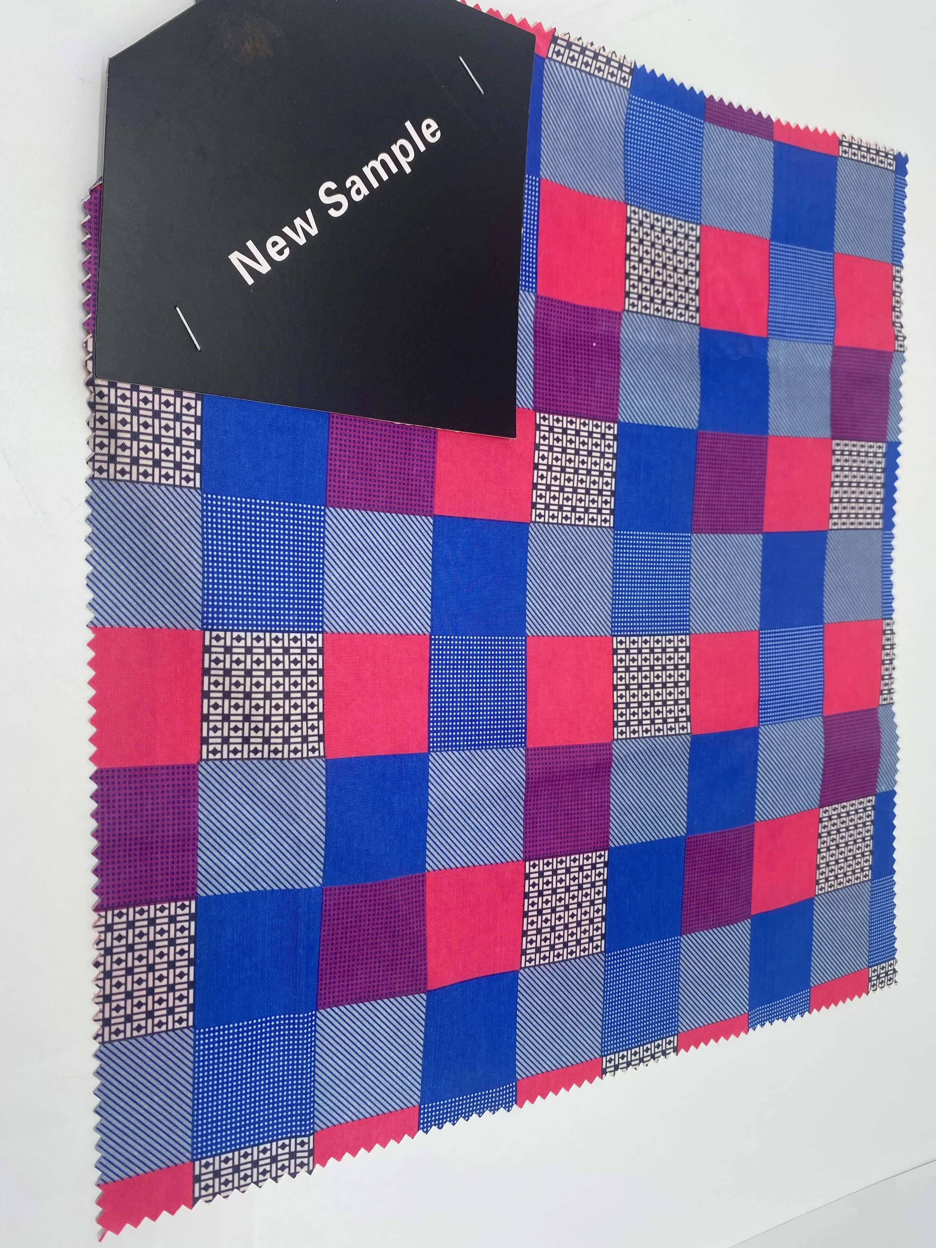 Color Customization Rip-stop 190T PVC Coating Waterproof 100% Polyester Fabric for Rain-wear/Raincoat/Poncho