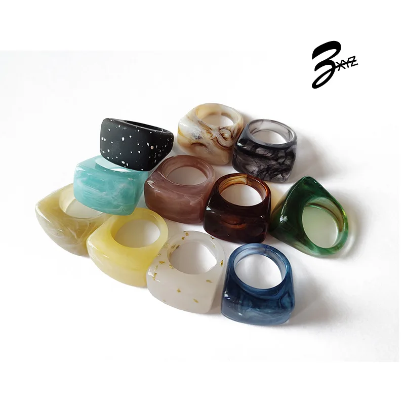 
New Fashion Lucite Resin Rings 