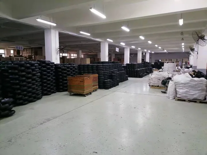 vietnam 2.50-4Solid Rubber Tires and Wheels