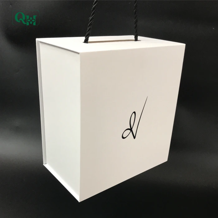 
Custom Luxury White Cardboard Paper Knitting Hat Box Gift Packaging With Nylon Handle 