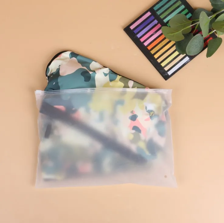 Eco friendly custom factory price with your logo t shirt packaging frosted zip lock plastic bags for clothes