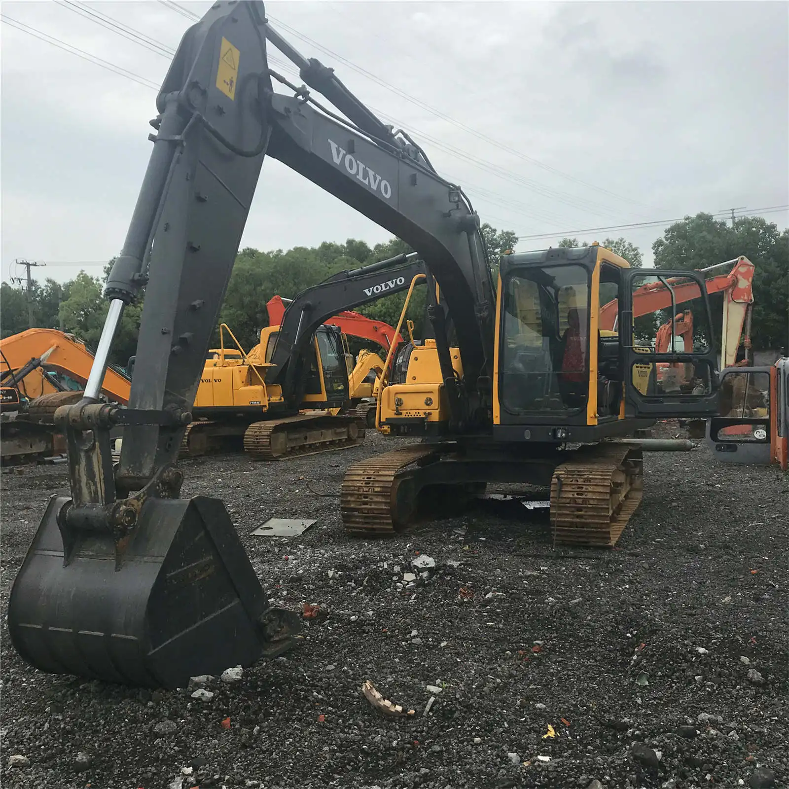 Used Volvo EC140 excavator for sale / used volvo EC240LC EC210 EC360  EC460 Excavator good quality all on sale